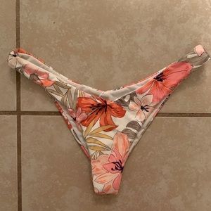 Floral Billabong Bikini Cheeky bottoms